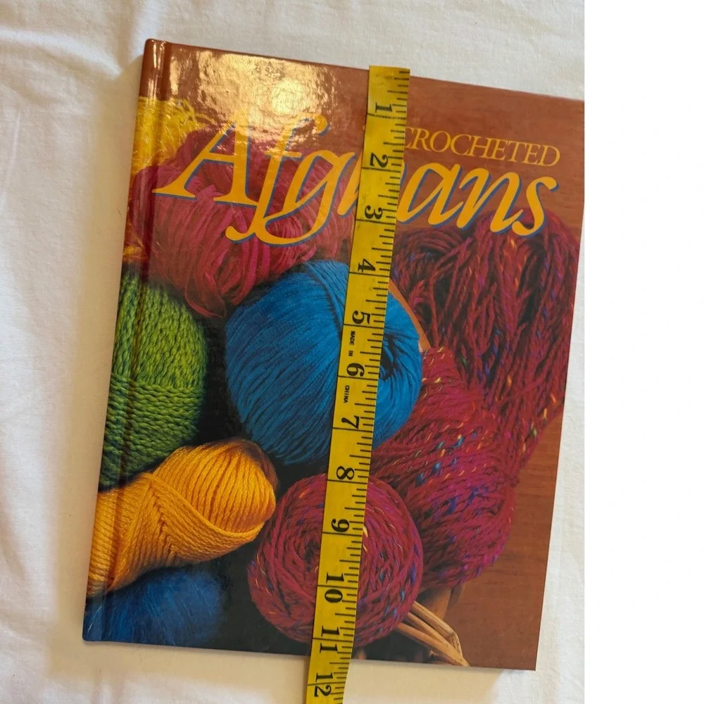 Vintage Crocheted Afghans Hardcover Book 1988 Oxmoor House First Printing DIY
